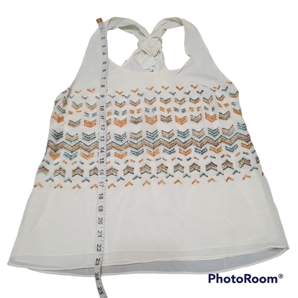 Greylin White Sleeveless Beaded Chevron Racer Back Tank Top Blouse Size Medium - Picture 8 of 10